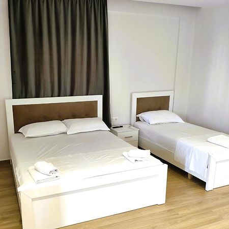 Hola Rooms Ksamil Eksteriør billede
