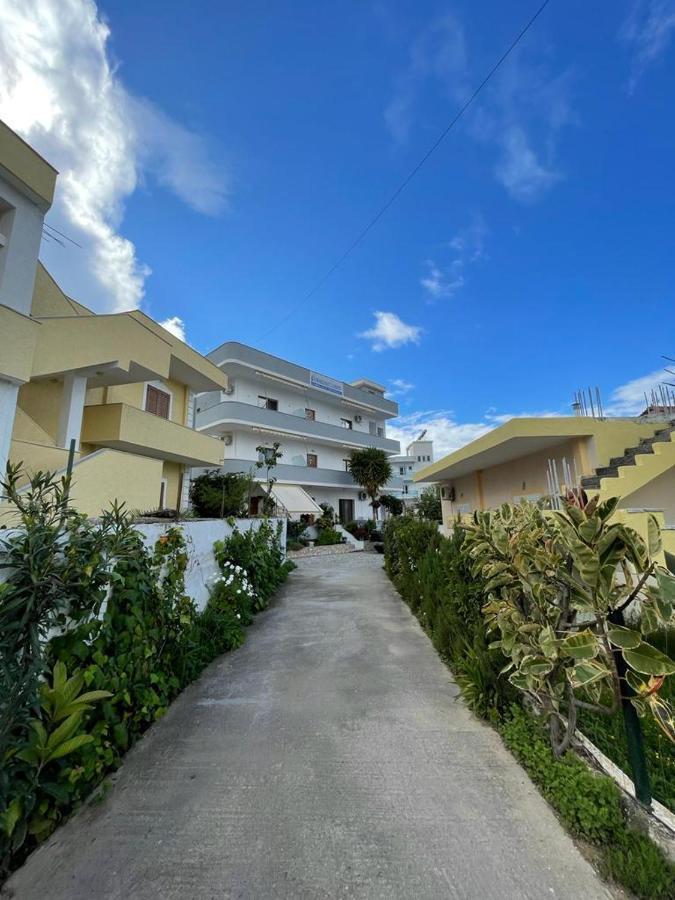 Hola Rooms Ksamil Eksteriør billede