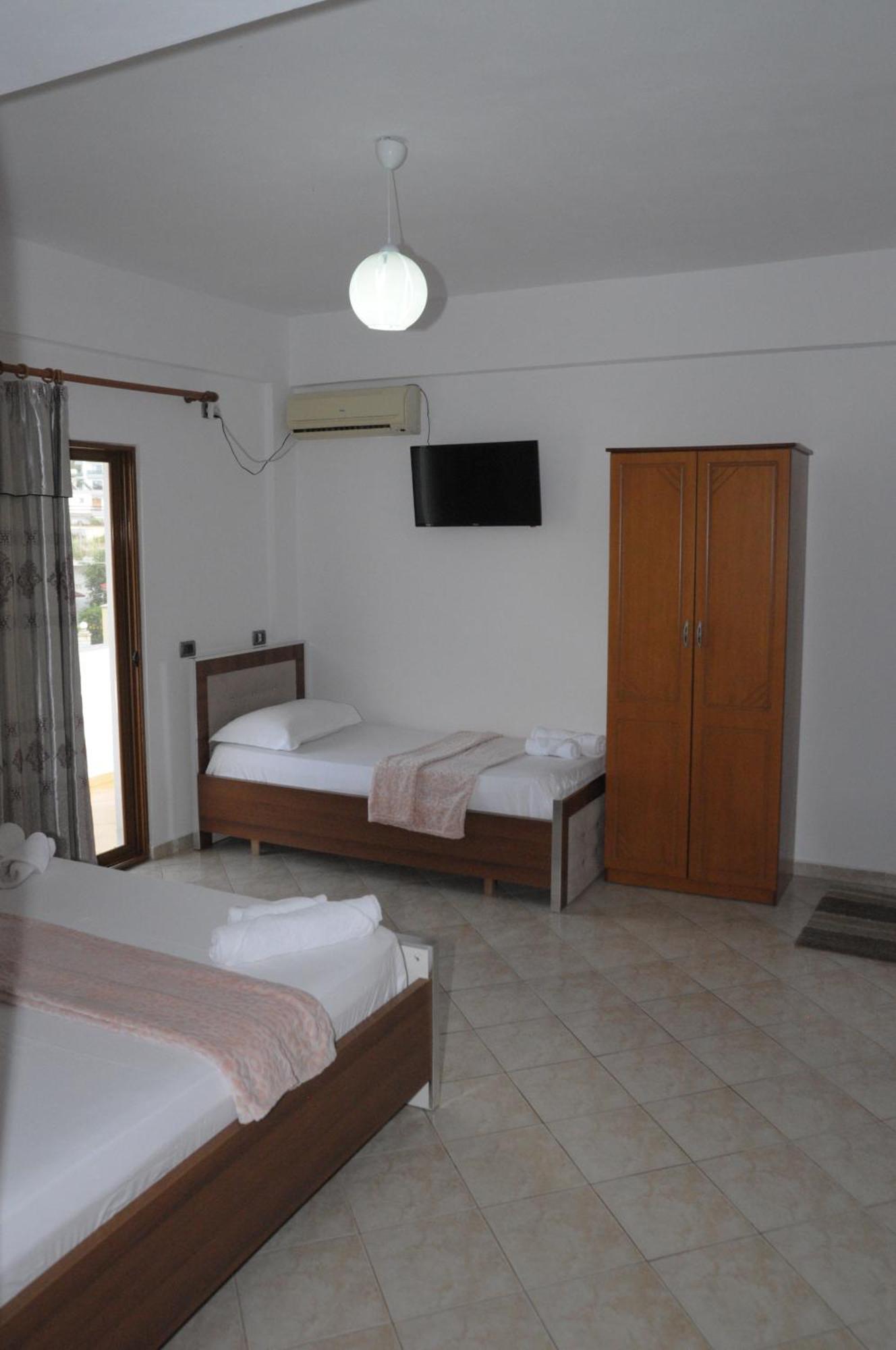 Hola Rooms Ksamil Eksteriør billede