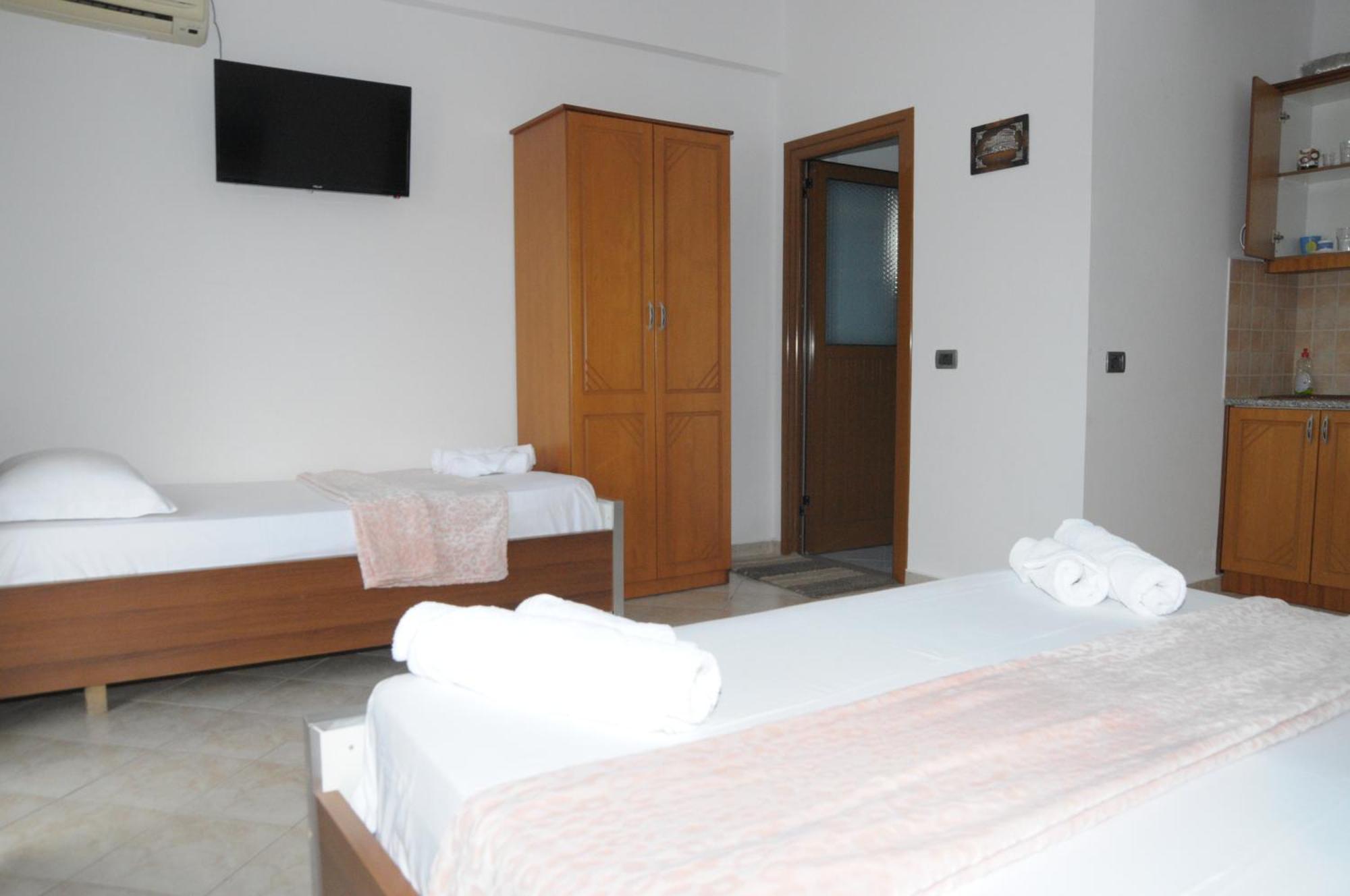 Hola Rooms Ksamil Eksteriør billede