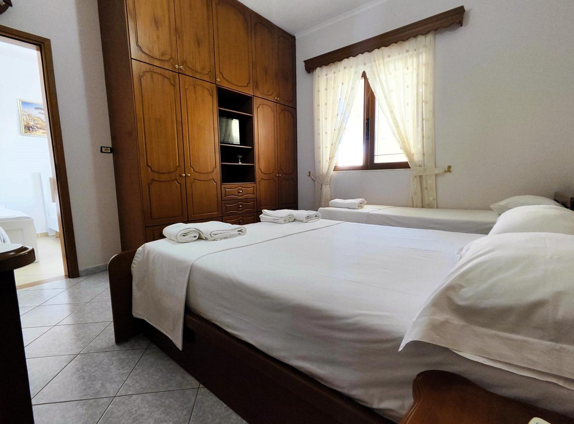 Hola Rooms Ksamil Eksteriør billede