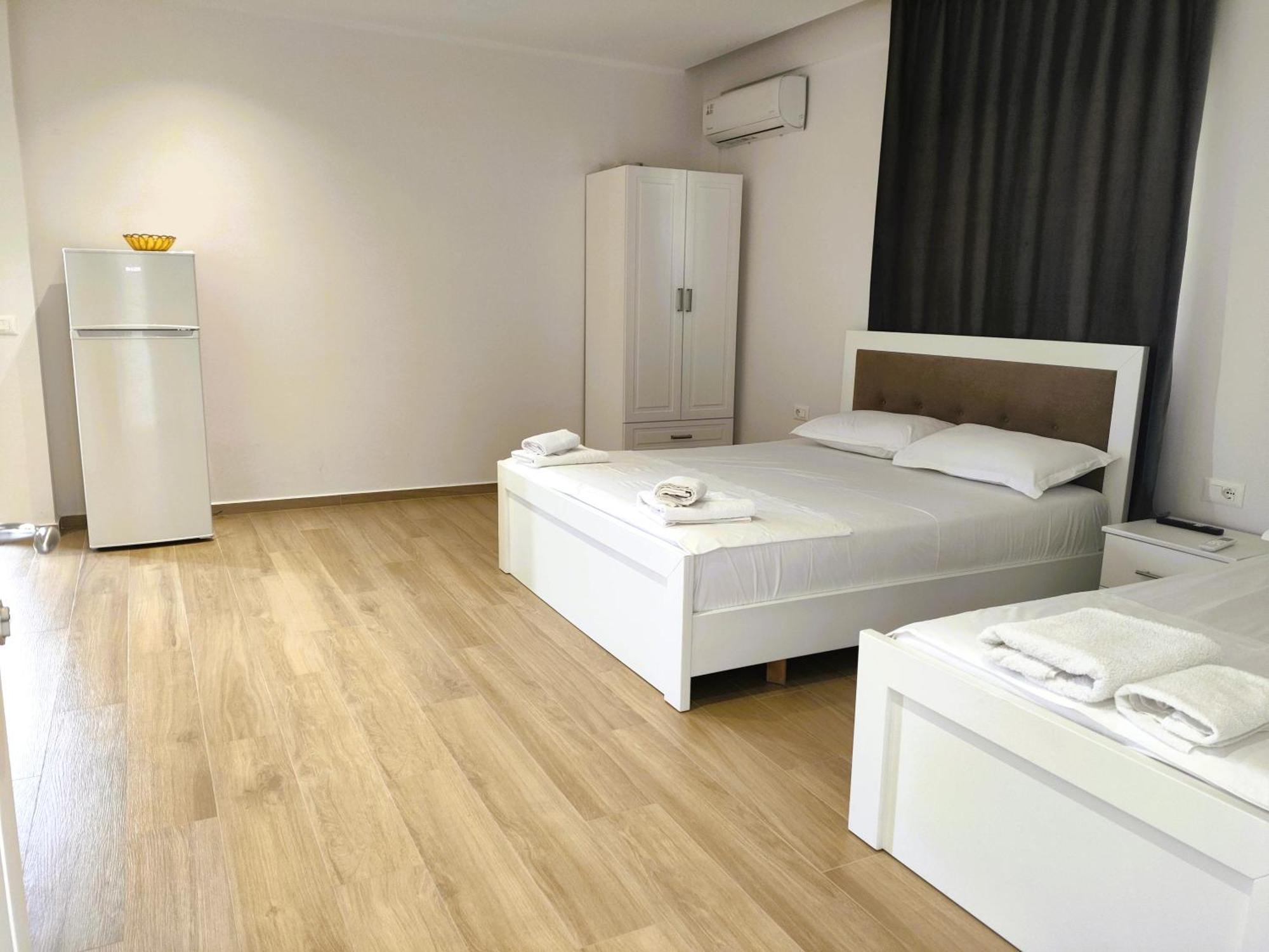 Hola Rooms Ksamil Eksteriør billede