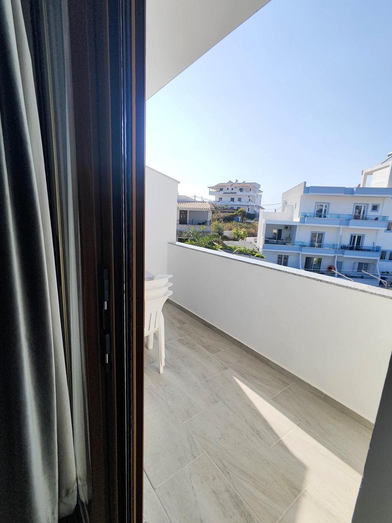 Hola Rooms Ksamil Eksteriør billede