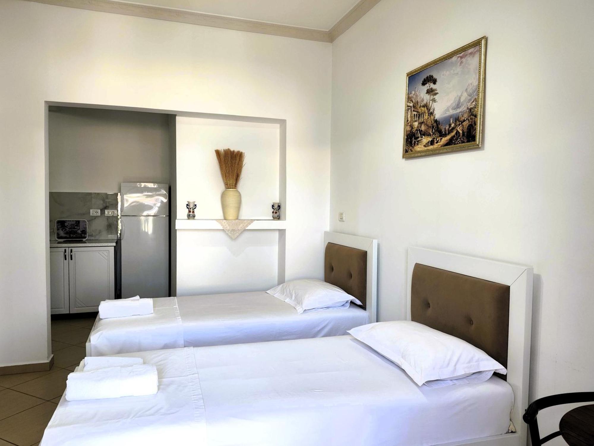 Hola Rooms Ksamil Eksteriør billede