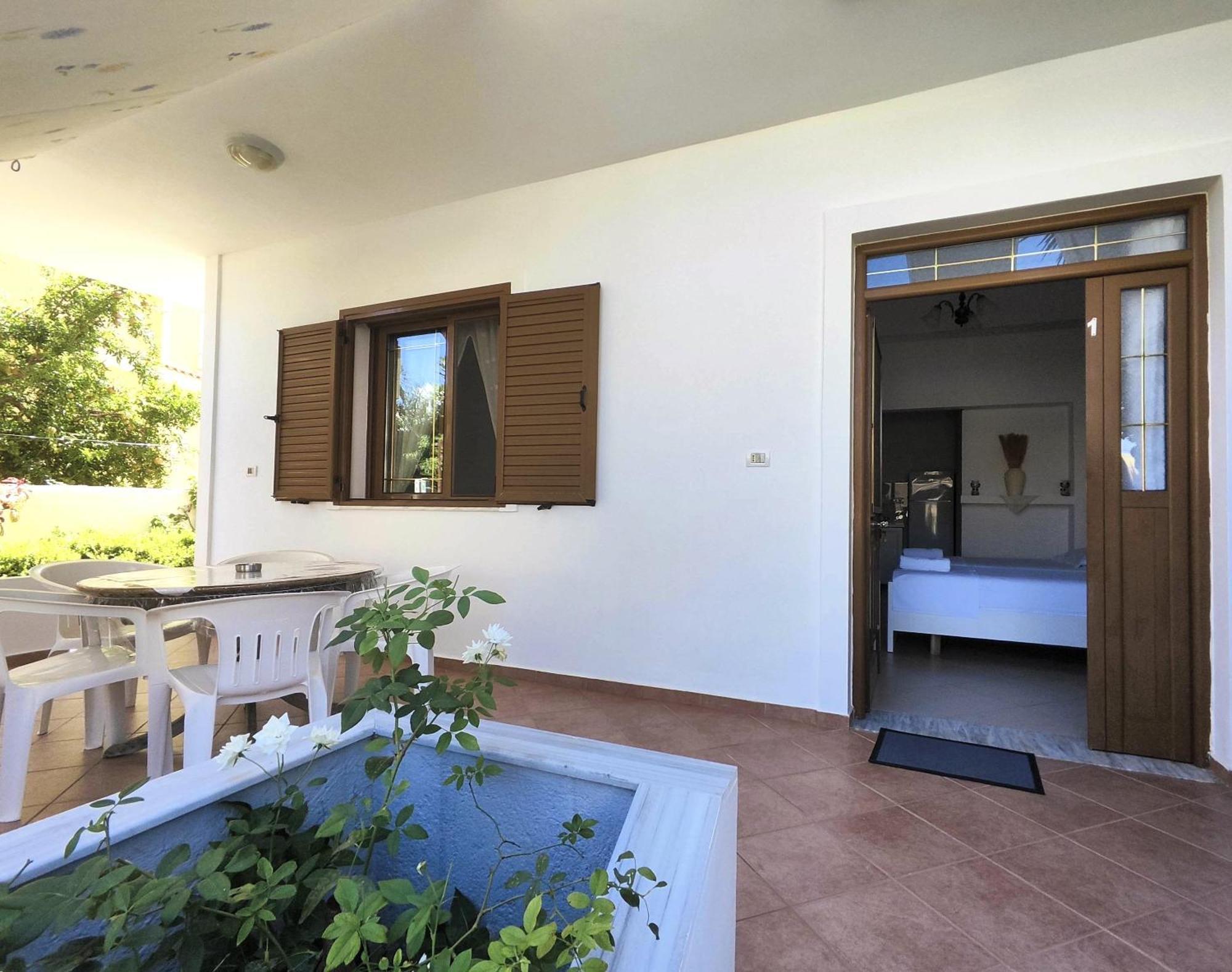 Hola Rooms Ksamil Eksteriør billede