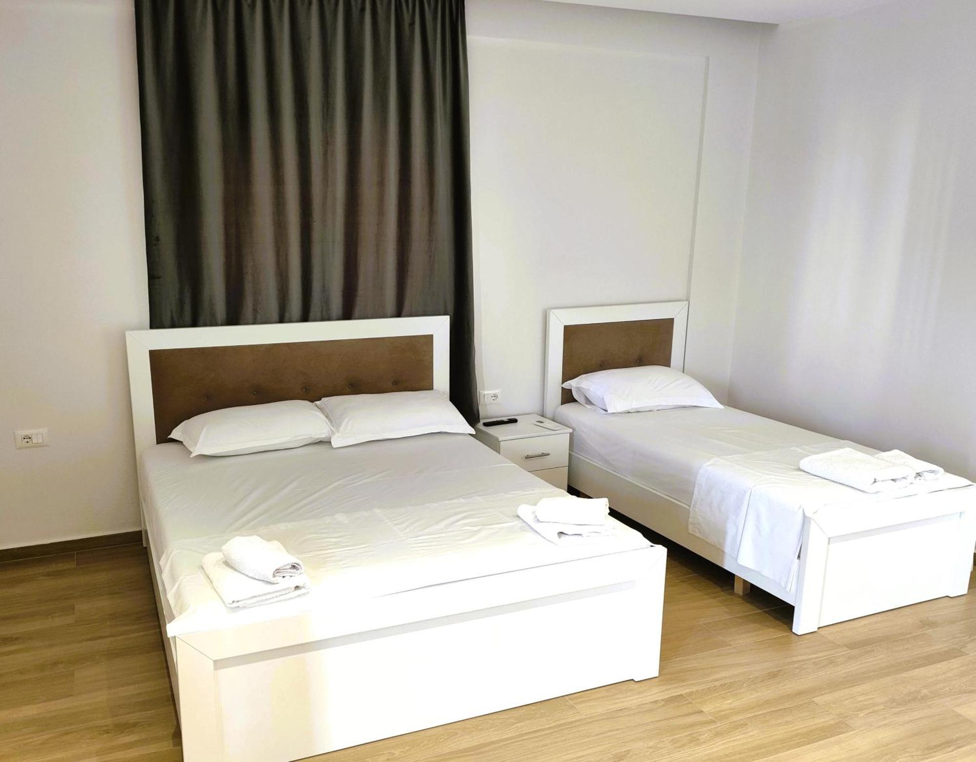 Hola Rooms Ksamil Eksteriør billede