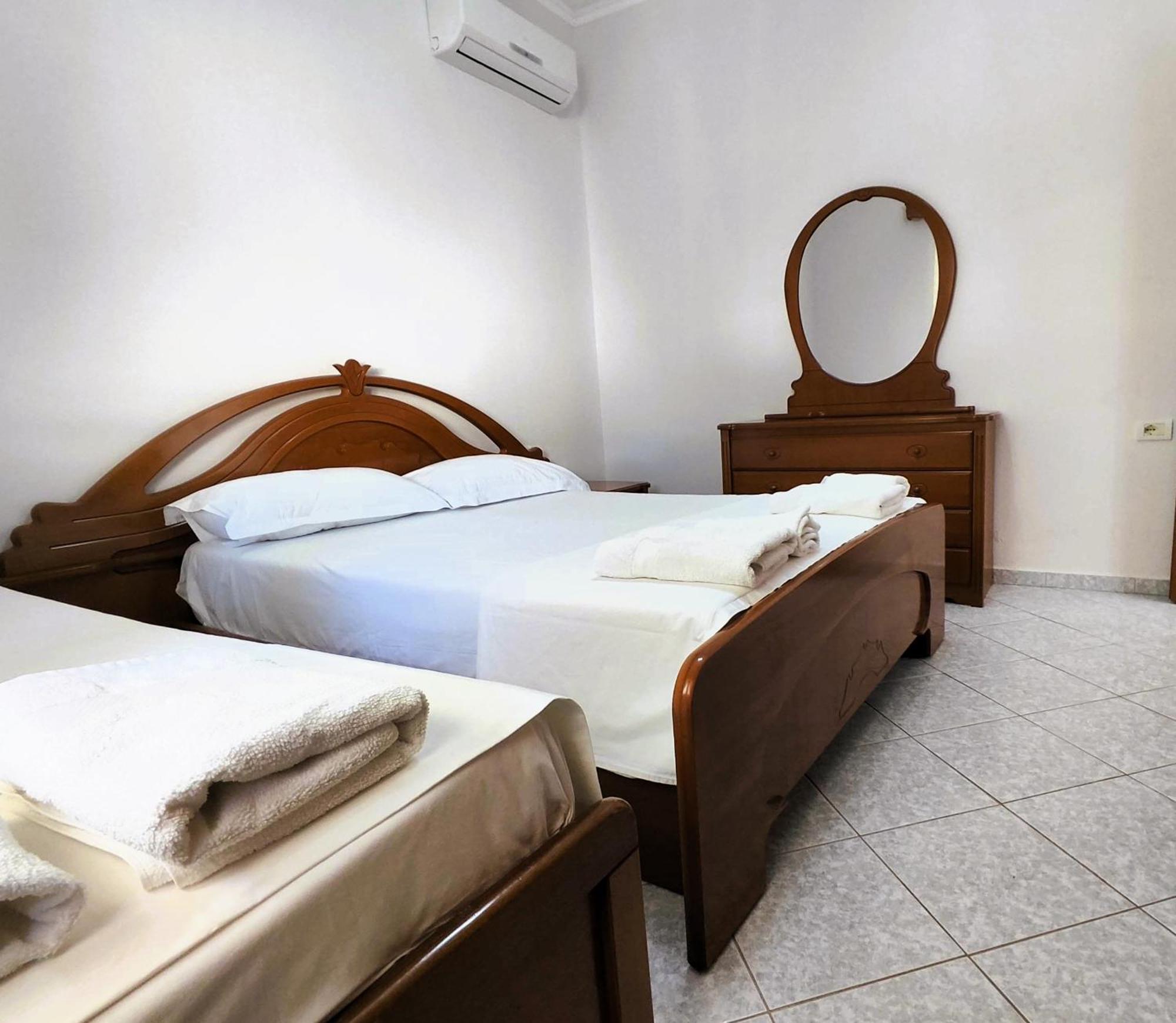 Hola Rooms Ksamil Eksteriør billede